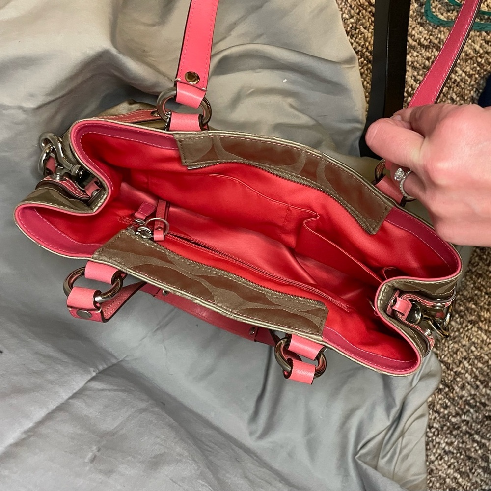 EUC Coach Carly Y2K 2008 Beige and Coral Shoulder Bag - Picture 16 of 16